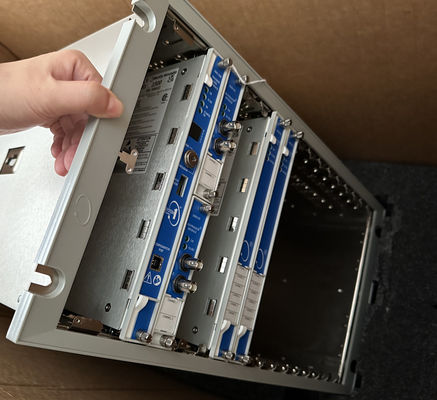 3500/05-01-02-00-00-01 Bently Nevada Vibrationsüberwachungssystem 19 Zoll Rack 14 Modul Slots
