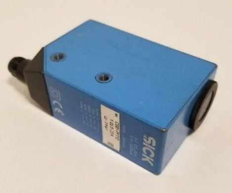 SICK CS81-P1112 Farbsensoren CS8 Männlicher Stecker M12 5-Pin 30,4 mm x 80 mm x 53 mm