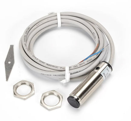 SICK VTF18-4N1212 Zylindrische photoelektrische Sensoren 18 mm x 18 mm x 63,6 mm