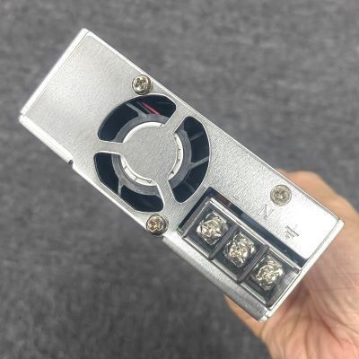 Durchschnittliche Leistung HRP-450-48 48Vdc 9,5A PFC-Stromversorgung 8 Analog-Ausgänge Kompakt 100 mm x 100 mm x 100 mm Größe