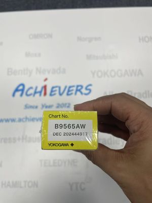 Yokogawa B9565AW GRAPHIC CONTROLS Fanfold Papierstreifen Diagramm mit gegossenem Aluminiumlegiert Verstärker Gehäuse