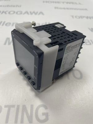 Omron E5CC-QX2A M-800 Panel Mount PID Temperaturregler mit 16 digitalen Ausgängen 0,4 kg