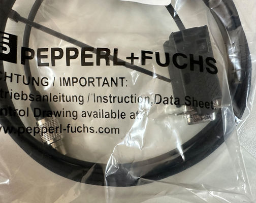 P&F UC-30GM-R2  Schnittstellenkabel