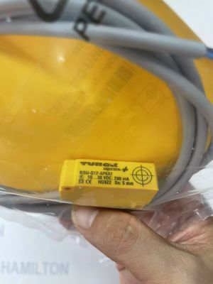 Turck BI5U-Q12-AP6X2 Induktionssensor Intel Atom E3827 CPU-Typ und Drehmomentgrenzbetrieb durch Parameter festgelegt