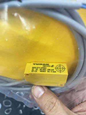 Turck BI5U-Q12-AP6X2 Induktionssensor Intel Atom E3827 CPU-Typ und Drehmomentgrenzbetrieb durch Parameter festgelegt