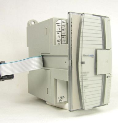 Allen-Bradley 1762-IF4 ist ein kompaktes Analog-Eingangsmodul mit vier (4) Differenzialkanälen.