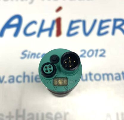 Pepperl+Fuchs UCC1000-30GM-IUR2-V15 Ultraschallsensor