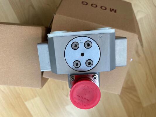 MOOG J761-003 Elektrohydraulisches Proportionalventil