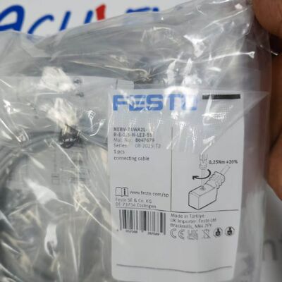 Festo NEBV-Z4WA2L-R-E-2 Elektromagnetikventilanschlusskabel