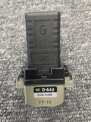 SMC D-A44 A44 REED SWITCH BAND MOUNTING DIN TERMINAL ABS/PC Gehäuse Material LEDs Anzeigeelemente